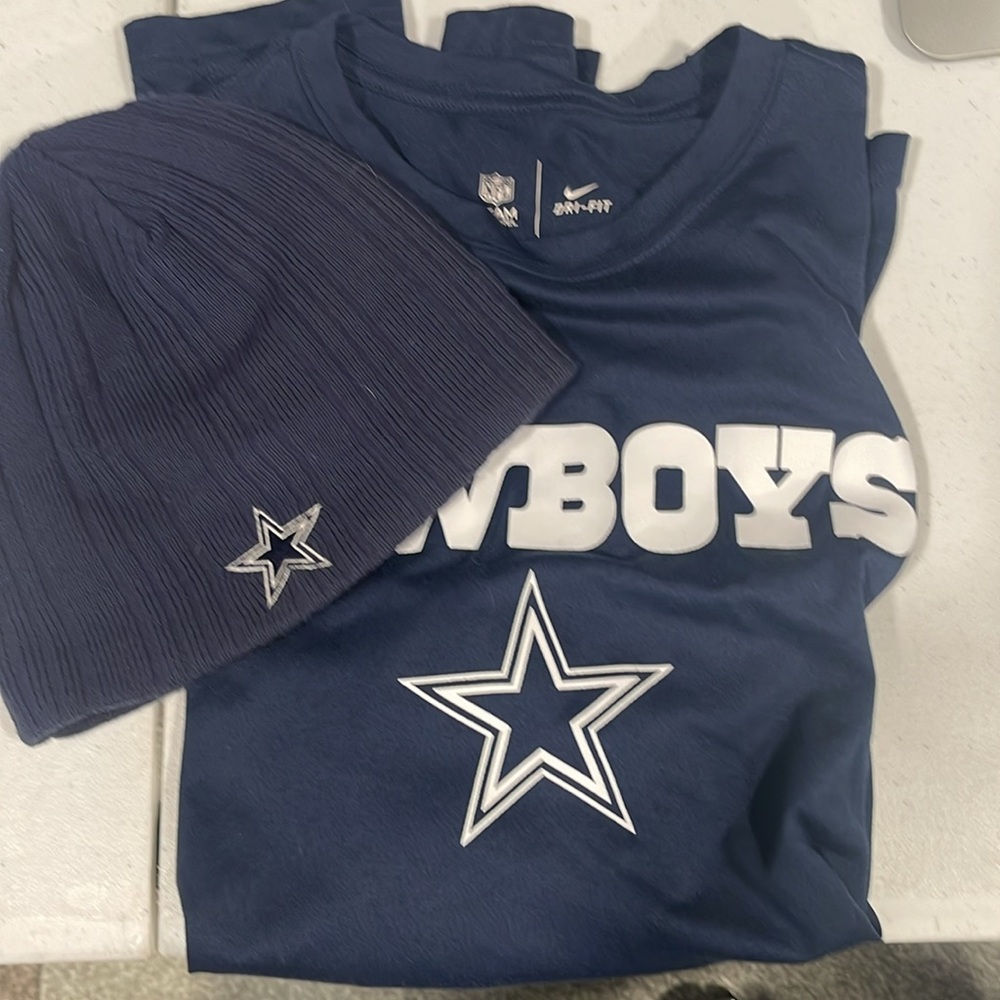 NFL Dallas Cowboys Dri-Fit Shirt and reversible beanie